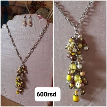 kutija za nakit za devojcice: Puno modela duzih lancica 600 dinara i ogrlica cene na slici. Hand — 19