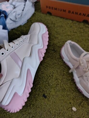 patike veliki brojevi: 38 — 2