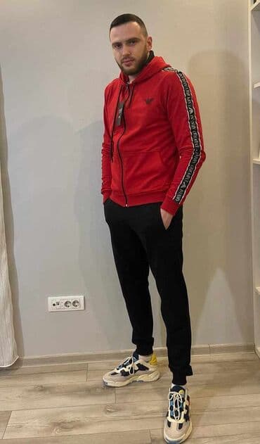 sweatshirt h m: M - 2xl
Domaca proizvodnja

3500 — 4