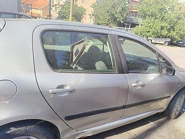 čelične felge polovne: Peugeot 307, 5 vrata, srebrna boja. Benzin/dizel nepoznato sa ručnim — 2