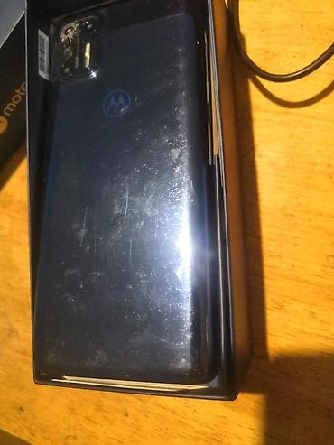 tablet sa sim karticom: Motorola g9 plus

dobar telefon 4/128, sve je ispravno — 5