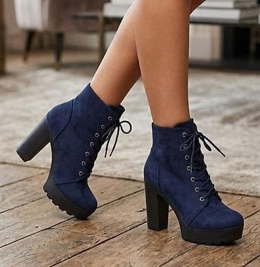 ugg crne: Ženske gležnjače na debelju potpeticu - Boja: tamno plava (navy) - — 1