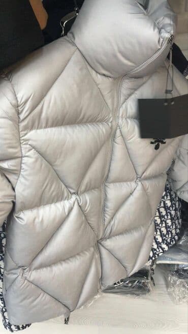 Kućna odeća: Prada, Jednobojni — 2