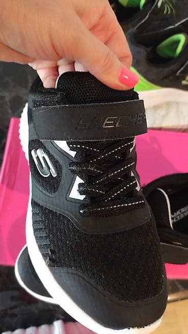 saucony patike iskustva: Skechers dečije patike – crno‑bele - Model sa elastičnim pertlama i — 4