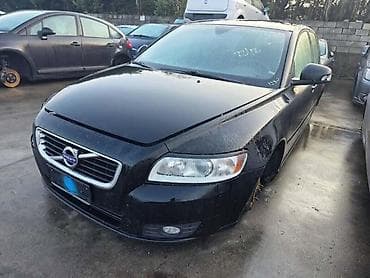 Kompletan auto u delovima: VOLVO V50 2010. GOD. - KOMPLETAN AUTO U DELOVIMA | Volvo V50 2 — 2