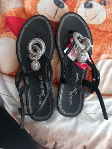 new yorker srbija prsluci: Sandals, 39 — 1
