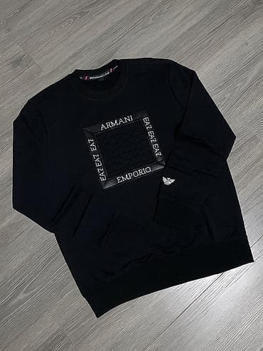 Emporio Armani EA7 muški duks AKCIJA NOVO Novo Veličine s m l xl 2xl na lalafo.rs Emporio Armani EA7 muški duks AKCIJA NOVO Novo Veličine s m l xl 2xl
