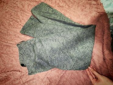 Ženske farmerke – nekoliko para Cena za dva para koju imaju ostecenja na lalafo.rs Ženske farmerke – nekoliko para Cena za dva para koju imaju ostecenja