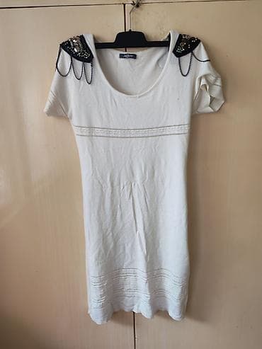 balextra haljine: Bela pletena haljina kratkih rukava – brend Azim. - Materijal: mekana — 1