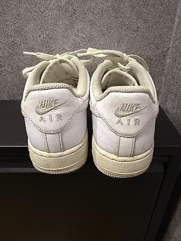 jakne s: Nike Air Force 1 Low patike – bele - Model: Air Force 1 ’07 Low - — 3
