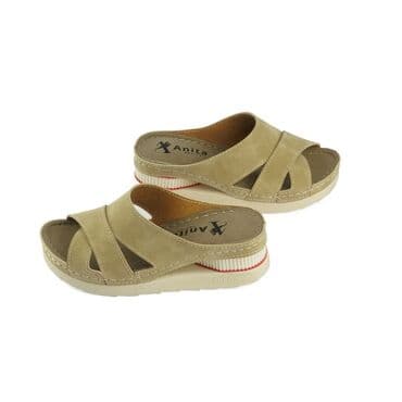 converse нови сад слике: DOSTUPNE U 7 BOJA OD 36 DO 42 Crne anatomske klompe sa kaiševima i — 7