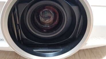 Projektori: Epson EH-TW7200 projekcioni uređaj (3LCD) - Rezolucija: Full HD 1080p — 3