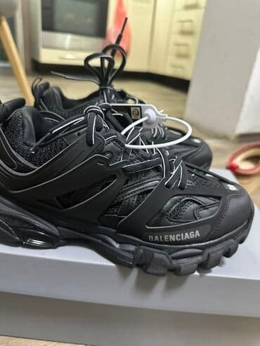 Women's Sneakers and athletic shoes: Balenciaga, 38, bоја - Crna — 1