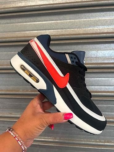 Nike Air Max
36-45
3600 din
SS🖤 na lalafo.rs Nike Air Max
36-45
3600 din
SS🖤