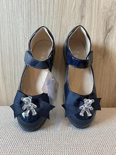 kragujevac obuca: Dečije lakovane cipelice – tamnoplave, sa kaišićem na čičak. - — 1