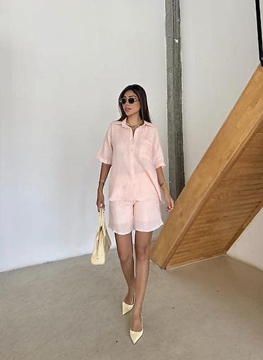 balašević kombinezoni: 🌞 New collection 🌞 

Velicina S M L 
Cena3200 din j6 — 8