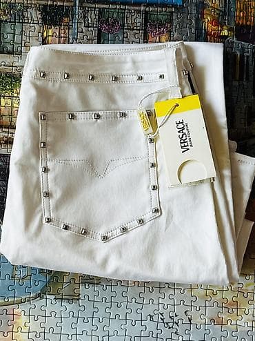 farmerke i bela kosulja: Versace Jeans Couture — 1