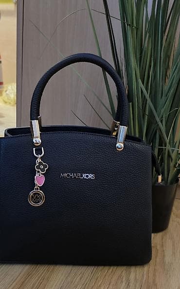 michael kors cizme: GUESS LOUISS VUITTON MICHAEL KORS. Elegantne damske torbe – crna — 8