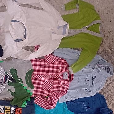 pull and bear trenerke: Veliki paket stvari + jakna,sve 1500din. U kompletu: - Košulje — 2