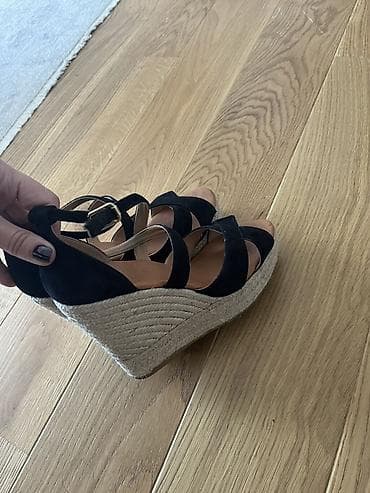 Crne ženske sandale na punu petu (espadrile) - Gornjište: mekani