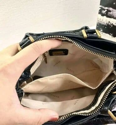 Elegantna torbica, Chanel, Materijal: Koža
