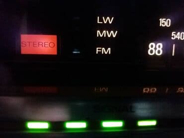 Zvučnici i stereo sistemi: Sanyo fmt-303L. 
ispravan tjuner. 
fixno 35e — 4