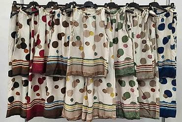 Kompleti: Komplet kosulja i široke pantalone sa tufnastim printom. Dvodelni set — 3