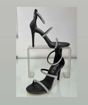 Sandale: Sandale, Alex