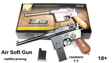 Cena 1800 din M18 Pištolj verna (metal/plastika) replika pištolja