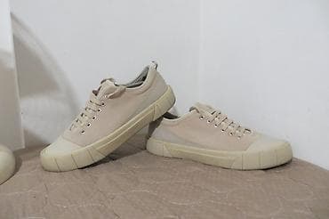 ZARA br 44 28cm unutrasnje gaziste stopala dva puta obuvene kao nove