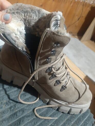 obuca sa platformom: Čizme, Marcha, 39 — 5