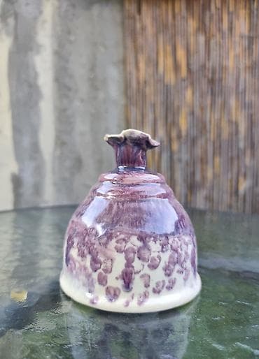 Ručno rađena keramička mini vaza/bočica - Materijal: keramika na lalafo.rs Ručno rađena keramička mini vaza/bočica - Materijal: keramika