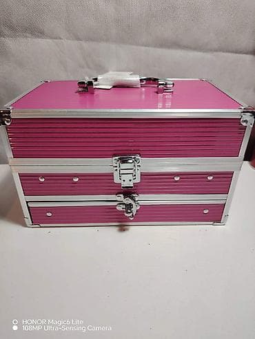 Kofer sa sminkom
4400 din
sdsv na lalafo.rs Kofer sa sminkom
4400 din
sdsv