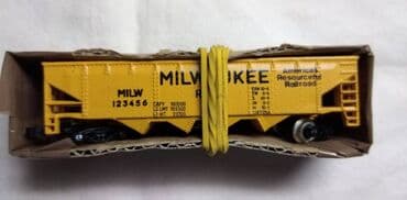 djavo nosi pradu 2 online sa prevodom: Yardmaster N scale electric train set-Elektricni voz N skale, sa 8 — 5