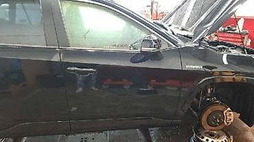 PREDNJA DESNA VRATA ZA TOYOTA RAV 4 OD 2006. DO 2023. GOD. | Svi