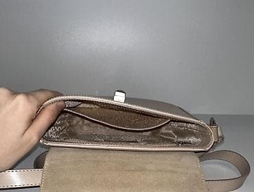 m torbe: Mona torba u bež/nude nijansi. - Materijal: glatka koža sa blagim — 4