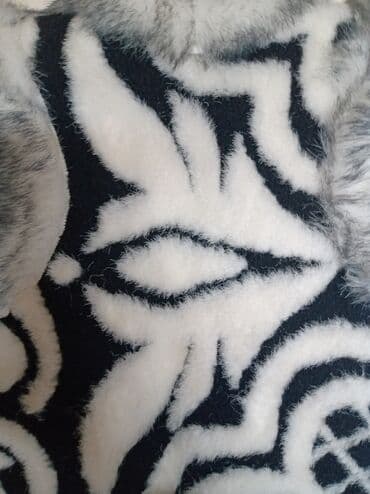 končana haljina: Fur vest, 86 — 6