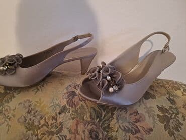 mokasine sa stiklom: Sandals, Graceland, 39 — 1