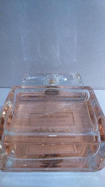 givenchy zenski parfemi: GIVENCHY DAHLIA DIVIN EDT 75ML TSTR | Givenchy Dahlia Divin edt 75ml — 3
