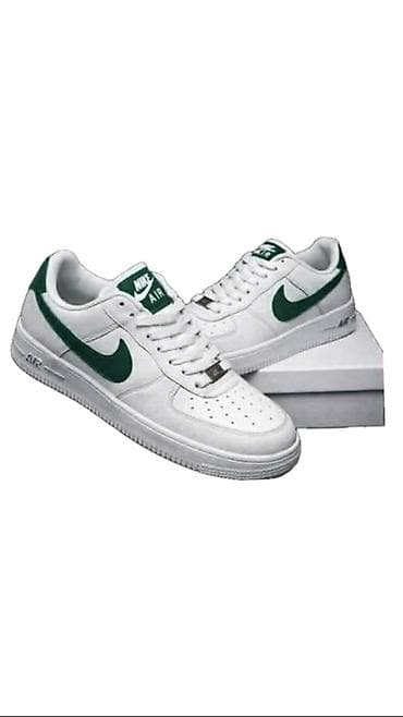 Nike Air Force 1 Low – bela patika sa zelenim Swoosh detaljima -