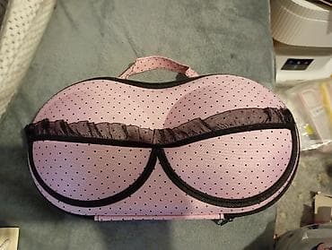 mona roza torbica: Neseser nov — 1