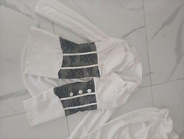 Elegantni dvodelni komplet – sako i pantalone, bela boja. - Sako