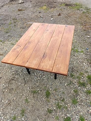 Stilski klub stolovi: Drveni sto sa metalnim nogama – ručni rad - Gornja ploča: masivno — 7