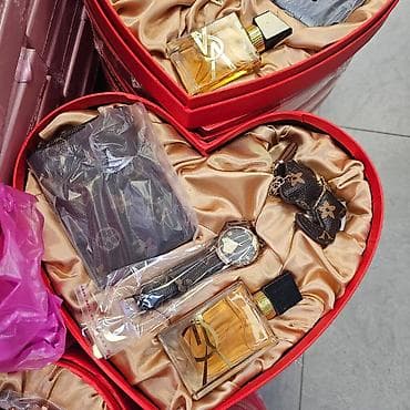 nautilus sat: Poklon setovi u srcastoj kutiji – više varijanti Elegantno aranžirani — 2
