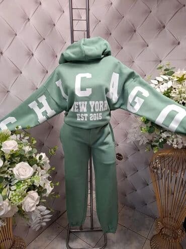 Sweatsuit Sets: One size, Print, color - Red — 7