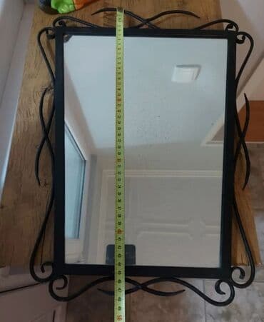 bure sa slavinom: Ručno ogledalo, shape - Kockasti, 38 x 22 cm, Sa reljefom, Novo — 1
