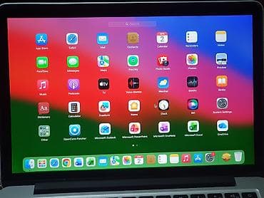 forma ideale indukciona ploca: Prodaje se macbook pro 13.3 inca laptop 8/256GB instaliran je macOS — 2