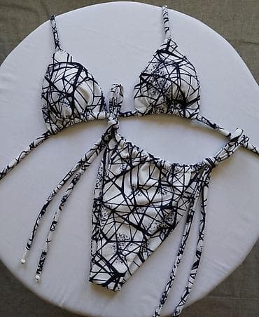 kupaci kostimi: Dvodelni ženski bikini set – crno-beli apstraktni print - Gornji deo — 3