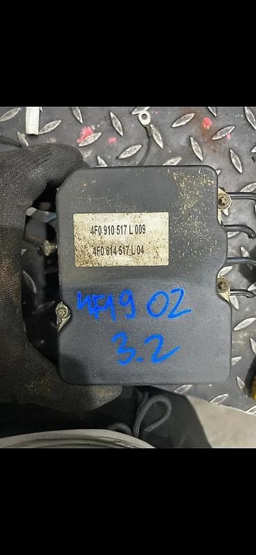 lovato prekidac za plin: AUDI A6 C6 ABS PUMPA 4F0614517L | Audi vagen delovi 06******** — 1