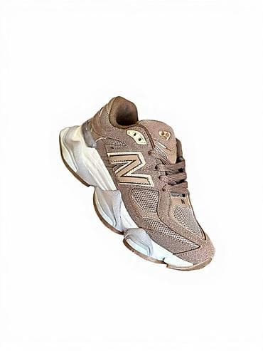 Patike: New Balance muška/ženska patika – chunky/dad silhouette - Model — 1